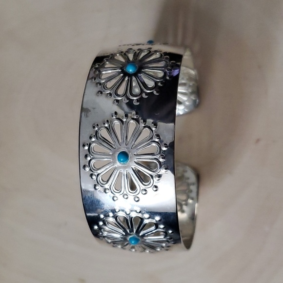 Native American ‘Desert Flower’ Sterling Silver 925 & Turquoise Cuff Bracelet
